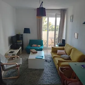 https://proche-calanque-et-stade-velodrome-lumineux-et-confortable.fr-provencehotel.com